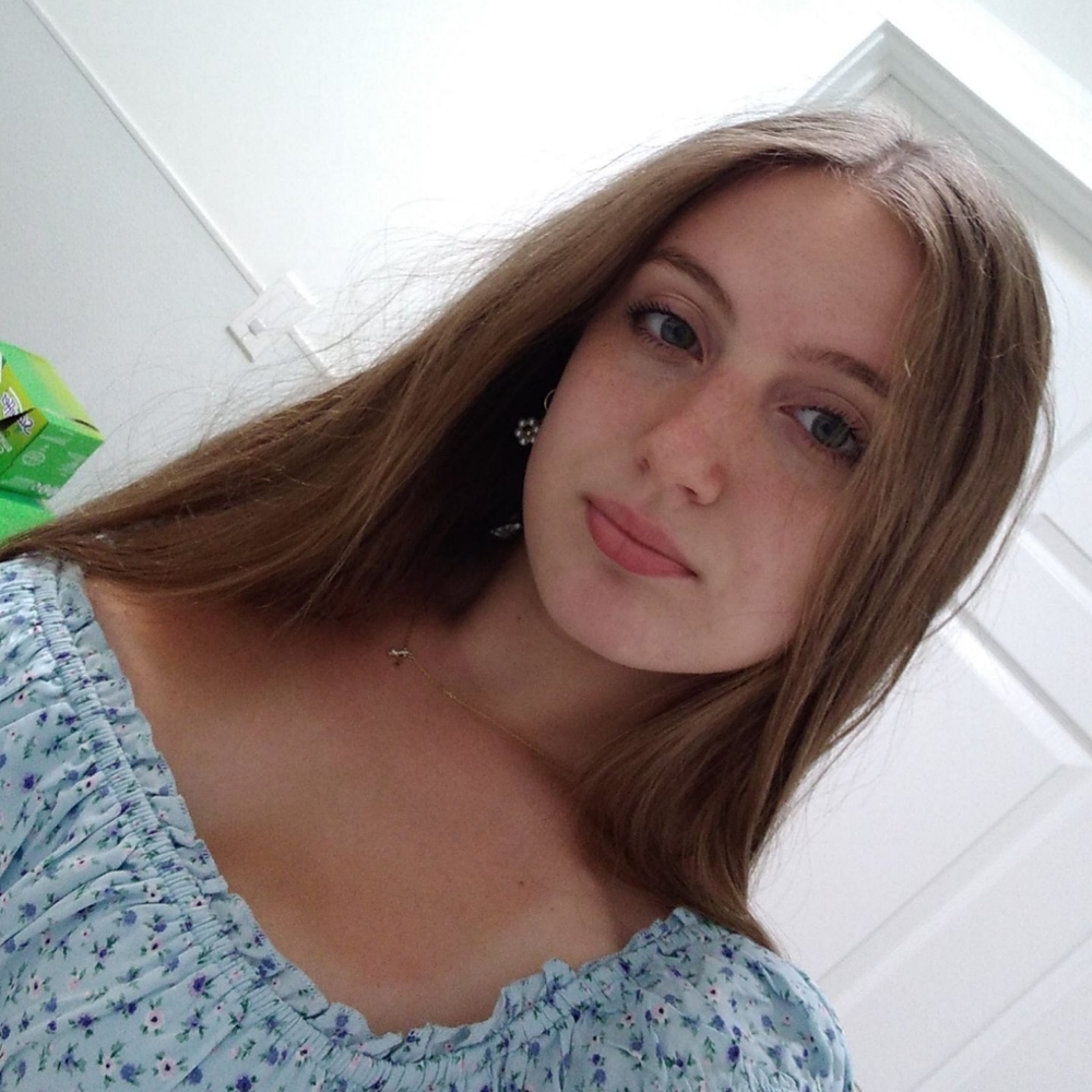 Meet your Posher, Makayla